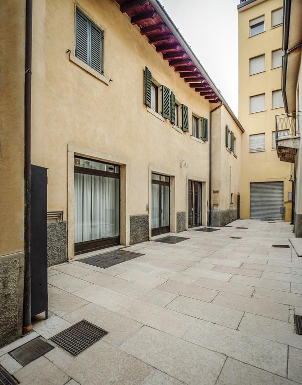 Arena Easy Suites Guesthouse ヴェローナ エクステリア 写真