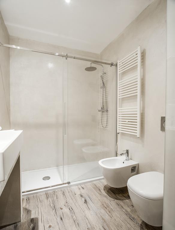 Arena Easy Suites Guesthouse ヴェローナ エクステリア 写真